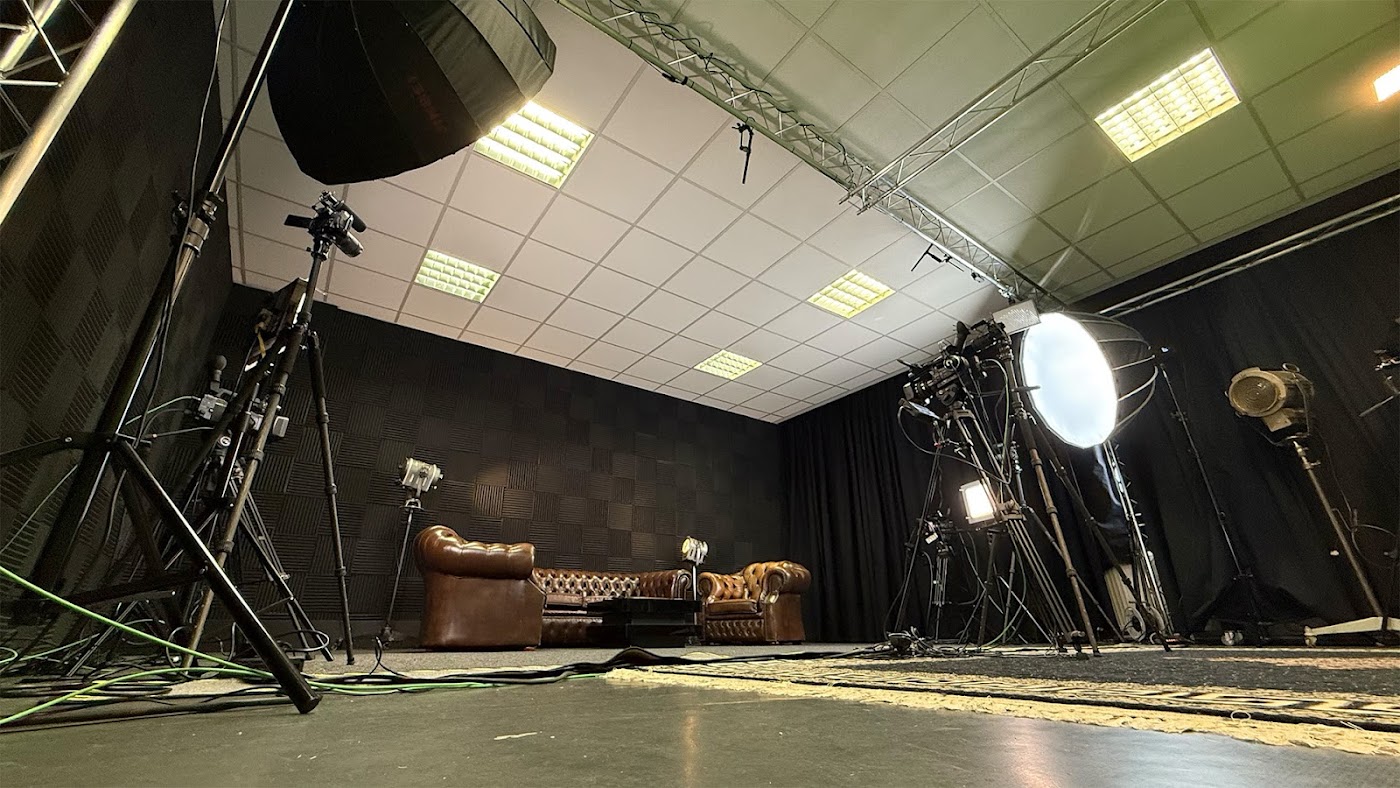 Studio hall with lounge set